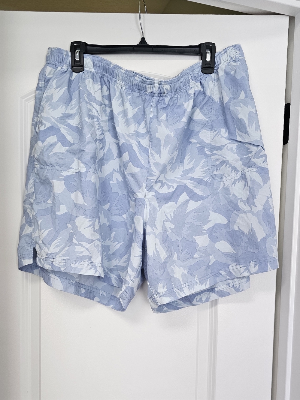 Columbia Sandy River Print Light Blue Floral Summer Shorts